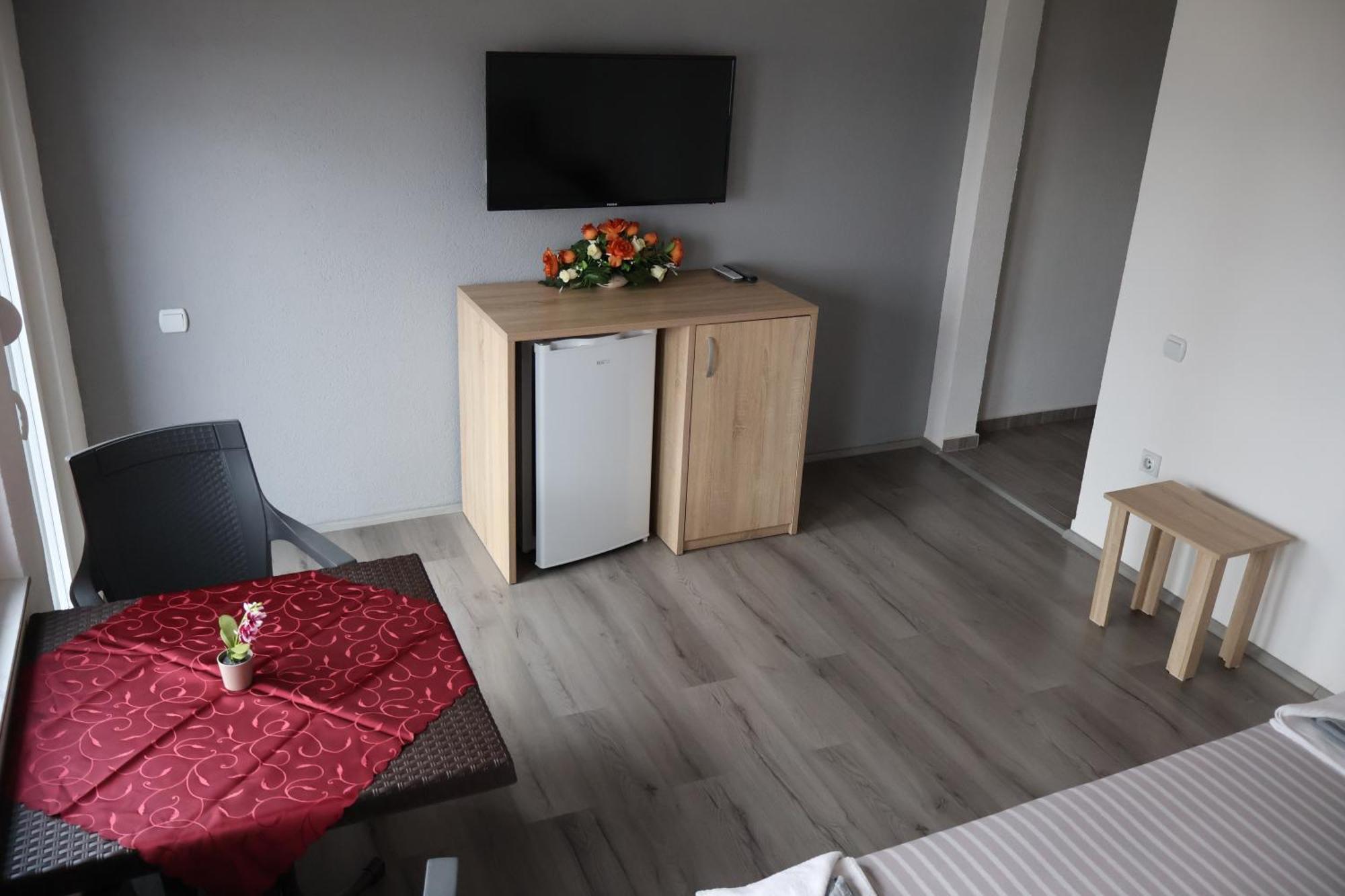 Ajkoski Apartments Peštani Εξωτερικό φωτογραφία